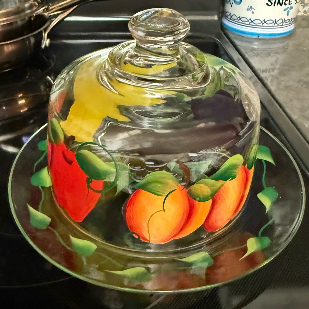 Arcoroc Handpainted, covered cheese/dessert plate. 9” plate